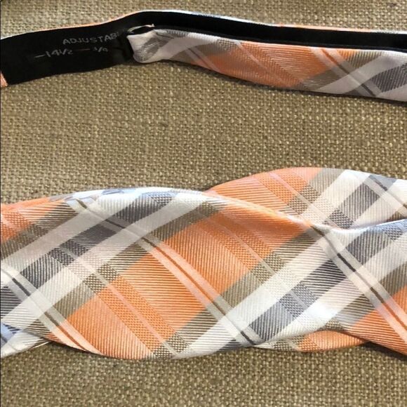 2 Adjustable Bow Ties - Picture 3 of 3